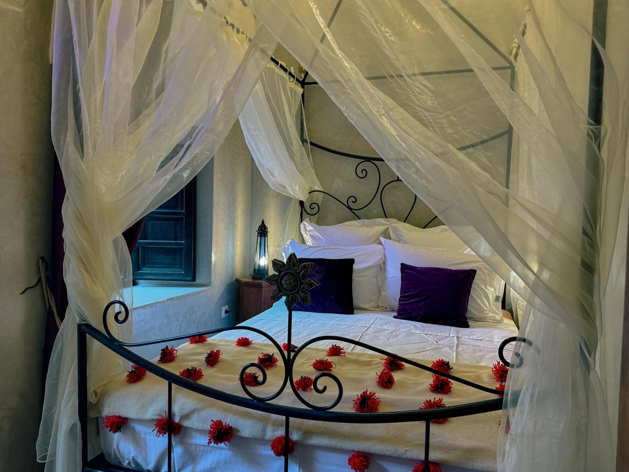 マラケシュ リヤド ラピスラズリ Bed & Breakfast エクステリア 写真