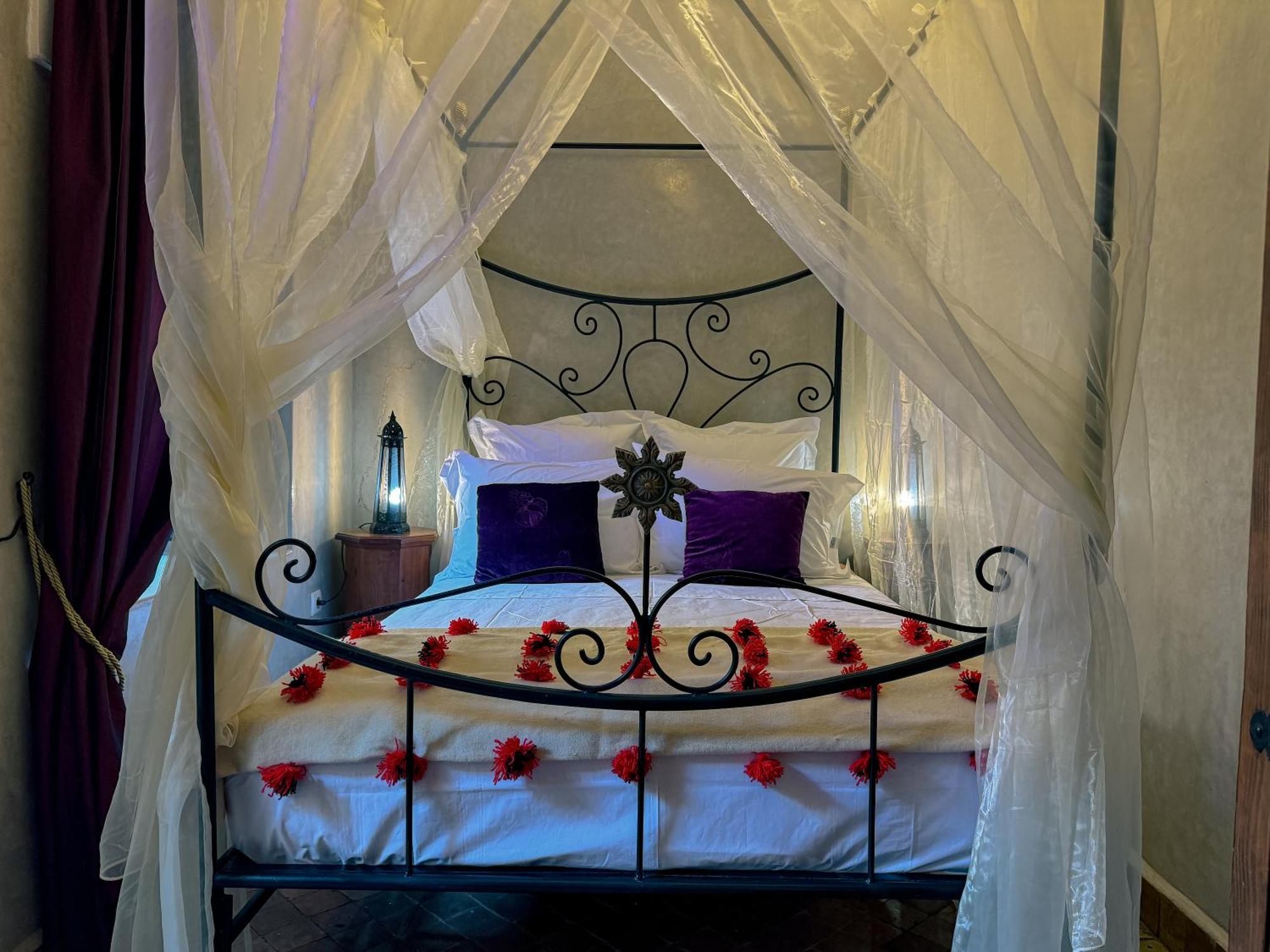 マラケシュ リヤド ラピスラズリ Bed & Breakfast エクステリア 写真