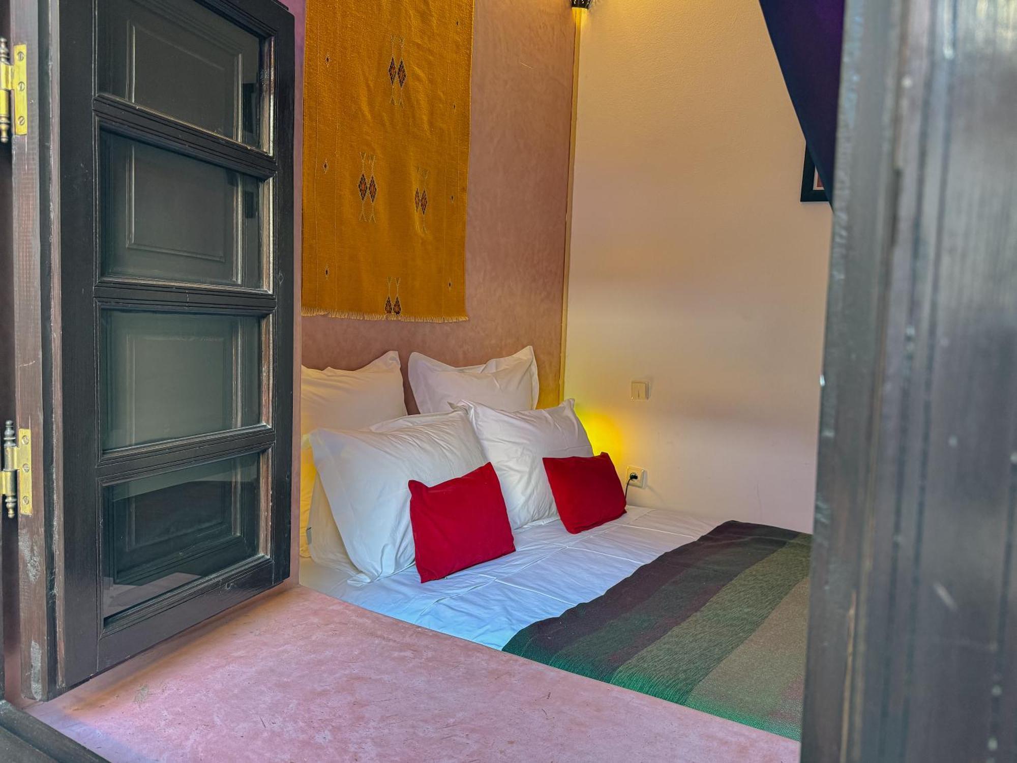マラケシュ リヤド ラピスラズリ Bed & Breakfast エクステリア 写真